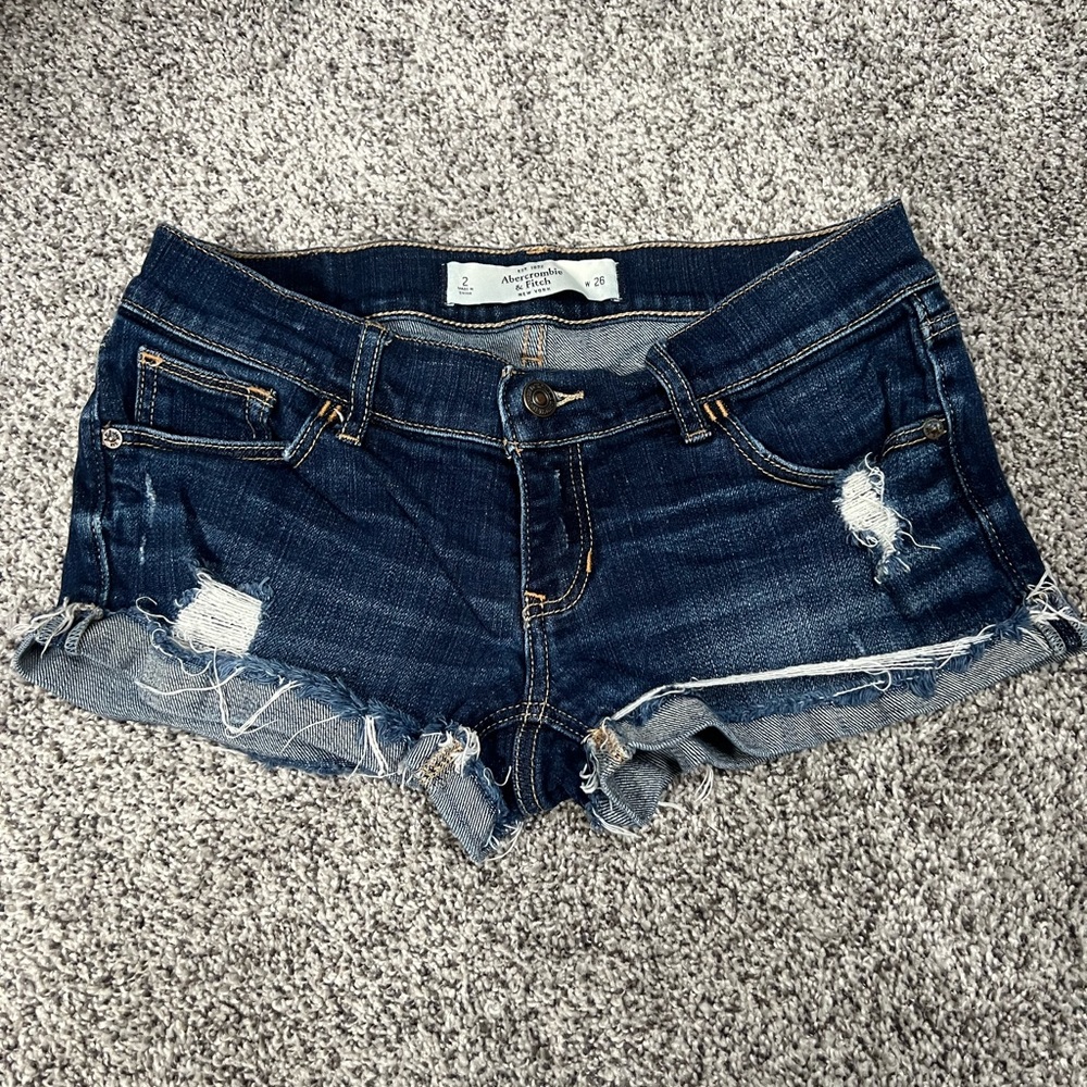 Abercrombie Distressed Jean Shorts size 26 low rise